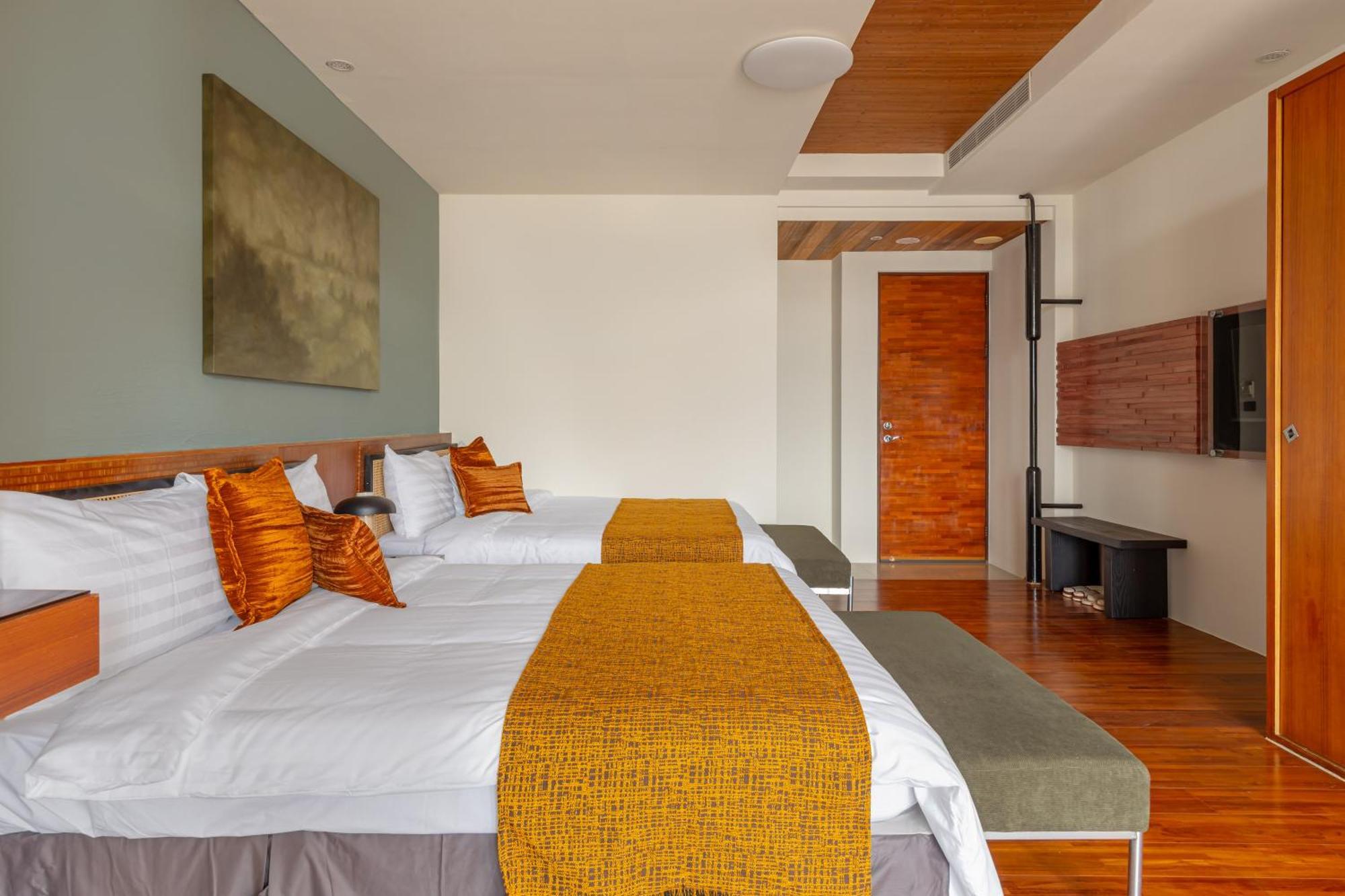 Sun Moon Lake Itathao Vacation Inn With Elevator Юйчи Экстерьер фото